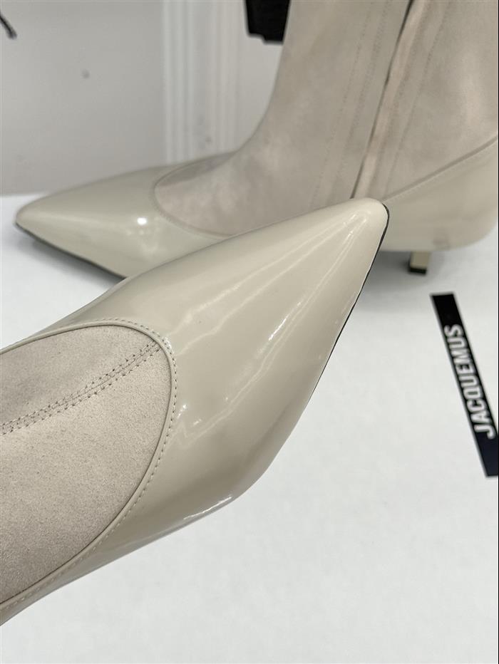 20251128174620615 370